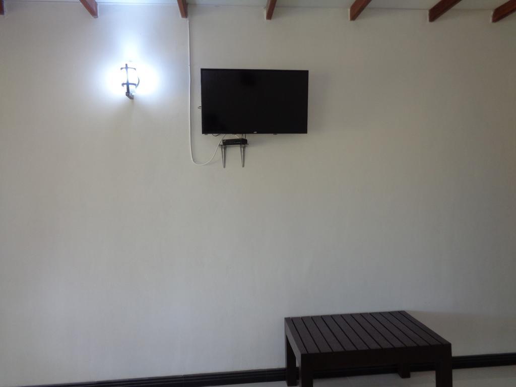 Hotel Man Guest Polonnaruwa Exterior foto